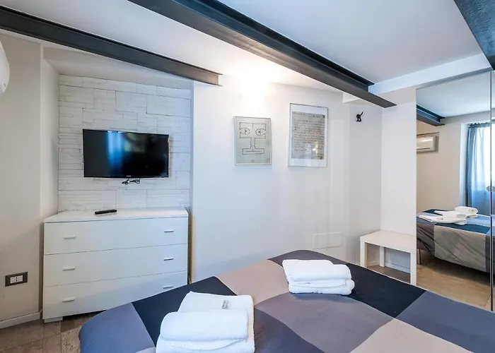 Апартаменты Modern Loft By The Tiber Irex Рим